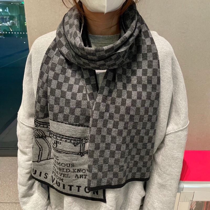 Louis Vuitton Scarf